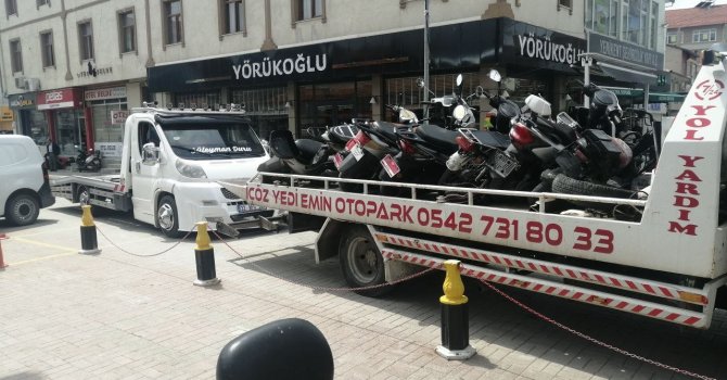 Yalvaç’ta tescil plakası bulunmayan 55 motosiklet trafikten men edildi