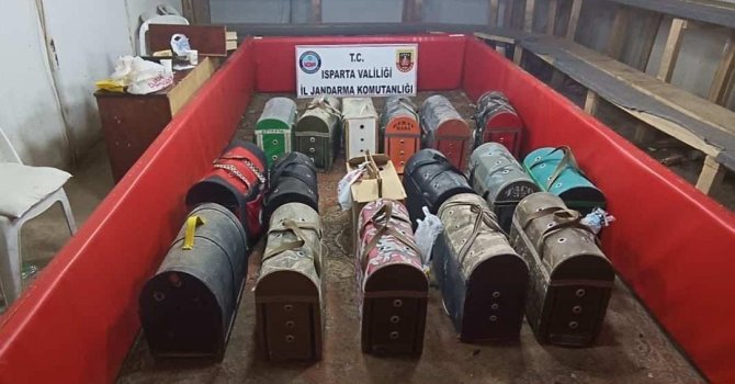 Isparta’da horoz dövüşüne jandarma baskını