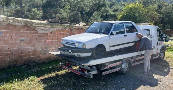 Kemer’de drift atıp havaya ateş açan şahıslara jandarmadan operasyon