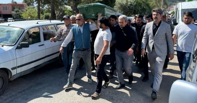 Kazada hayatını kaybeden 12 yaşındaki Gökhan son yolculuğuna uğurlandı