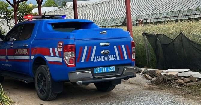 Gazipaşa’da 2 çocuk babası depo içerisinde ölü bulundu