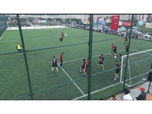 Her mahalle takımını kurdu,  futbol heyecanı başladı
