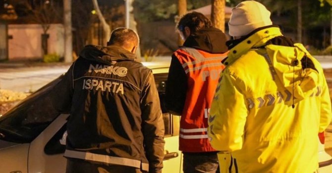 Isparta’da uyuşturucu operasyonlarında 28 şahsa adli işlem