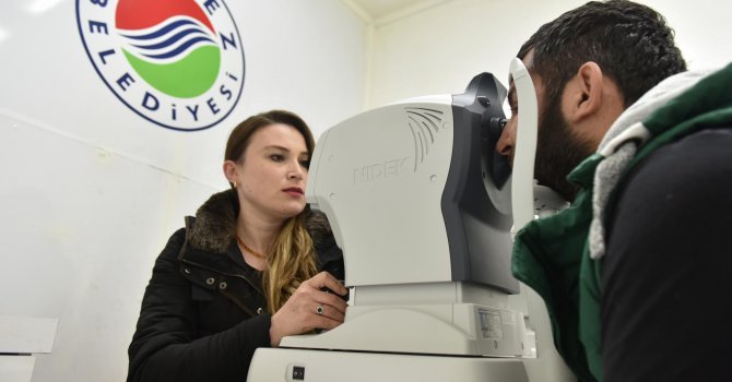 Kepez’in mahallelerinde göz taraması