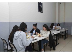 Mersin Büyükşehir Belediyesinden Gülnar’da eğitim hayatına destek