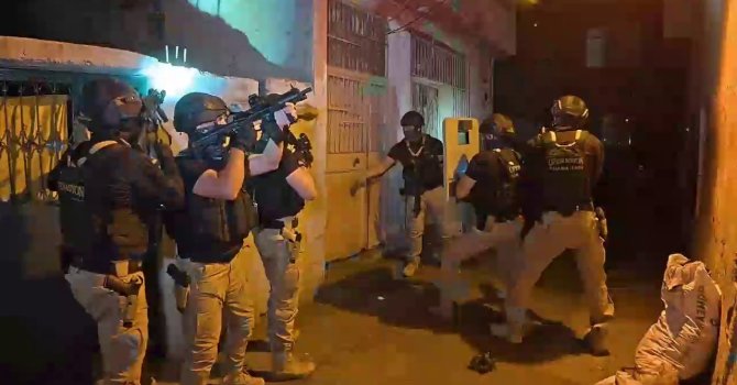 Adana’da DEAŞ’ın uyuyan hücresine operasyon: 6 gözaltı