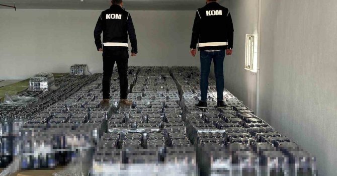Cumhuriyet tarihinin en büyük alkol kaçakçılığı operasyonunun görüntüleri ortaya çıktı