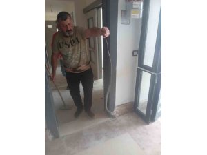 Dörtyol’da eve yılan girdi