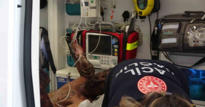 "Korku evi"ndeki bakım sırasında çıkan yangında gerçek korkuyu yaşadılar: 3 yaralı