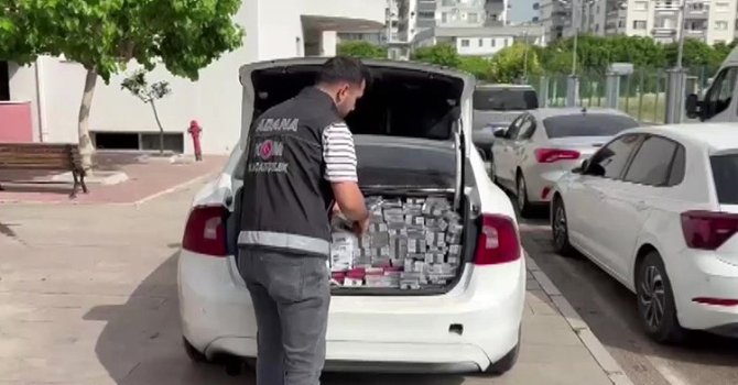 Adana’da 1 milyon 200 bin TL’lik kaçak sigara ele geçirildi: 2 tutuklama