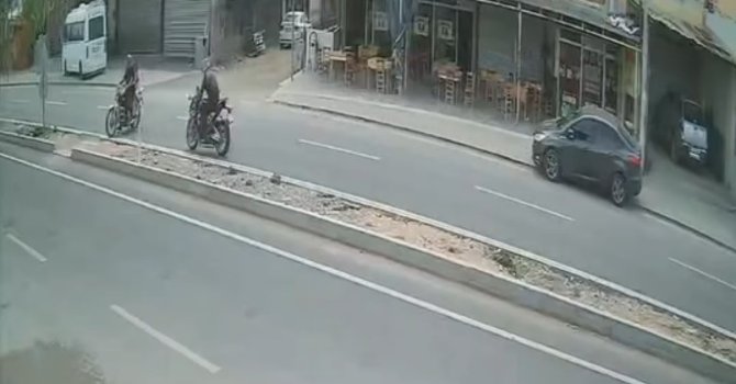 Adana’da trafik kazasında inanılmaz kurtuluş