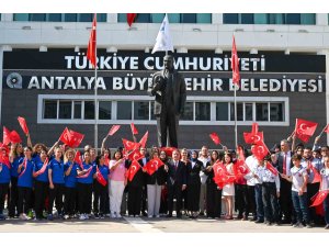 Büyükşehir Belediyesi’nde 19 Mayıs coşkusu törenle başladı