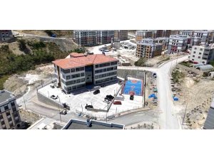 Orhanlı afet konutlarında inşa edilen ilkokul ve ortaokulda sona gelindi