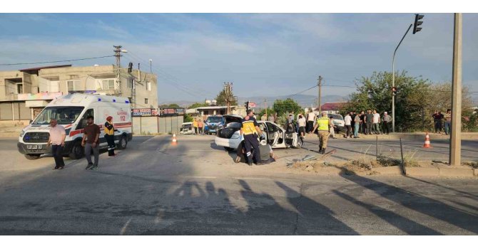 ’Kaza kavşağı’ olarak anılan yerde yine kaza: Vatandaşlar alt geçit istedi