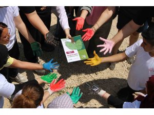 Özel öğrencilerden çevre etkinliği