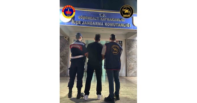 Antalya’da 15 yıl kesinleşmiş hapis cezasıyla aranan firari, JASAT’tan kaçamadı