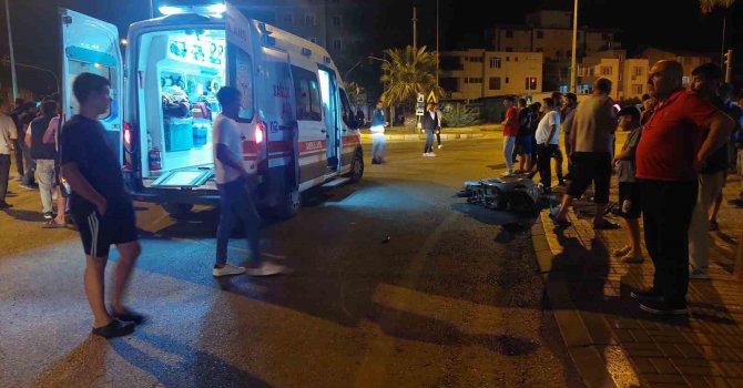 Mersin’de otomobilin çarptığı motosikletin sürücüsü yaralandı