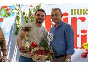 Burmahan’da ilk kez kiraz festivali düzenlendi