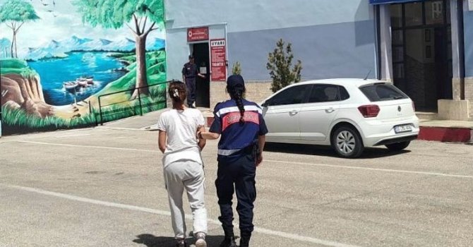 Isparta’da ’nitelikli yağma’ suçundan 8 yıl hapis cezası bulunan şahıs yakalandı