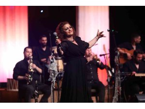 AŞT 41. yılında seyirci rekoru kırdı