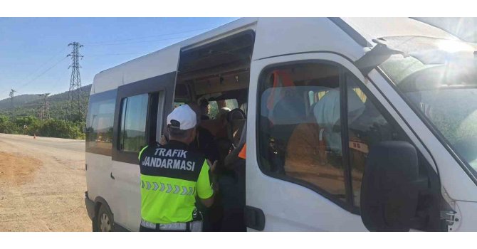 Eğirdir’de tarım işçilerine güvenli ulaşım denetimi: 2 araca ceza kesildi