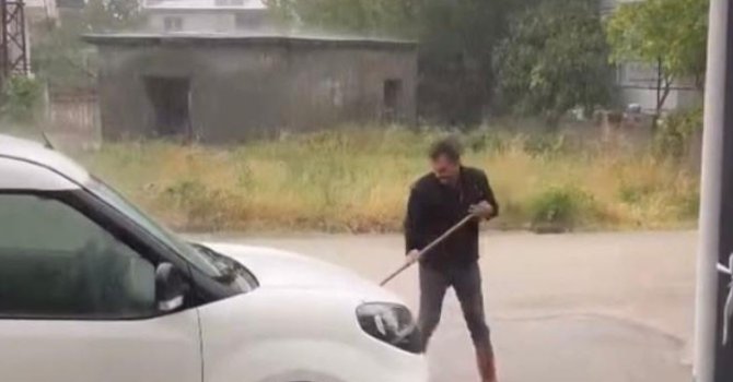 Osmaniye’de şiddetli yağmur hayatı felç etti