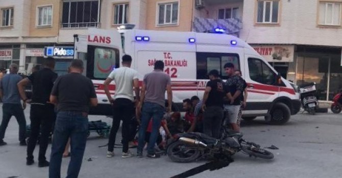 Tırla çarpışan motosikletin sürücüsü ağır yaralandı