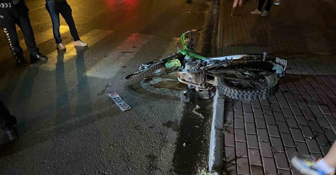 Gazipaşa’da ’U’ dönüşü yapıp motosikletle çarpışan aracın sürücüsü kaçtı: 1 yaralı
