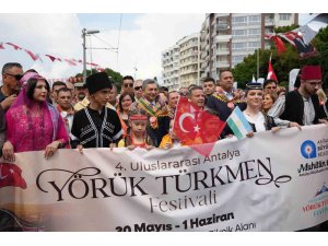 Uluslararası Yörük Türkmen Festivali ‘Yörük Göçü’yle açıldı, Antalya renk cümbüşüne döndü