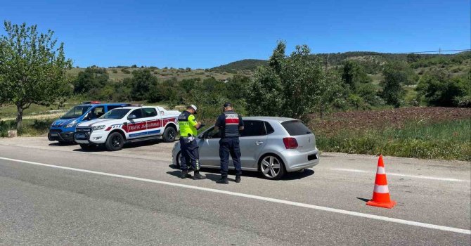 Burdur’da 275 araca ceza uygulandı, 44 araç trafikten men edildi