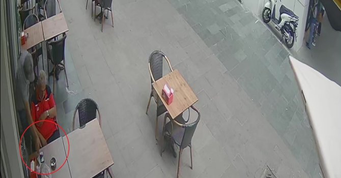 Simitçide uyudu, uyanınca neye uğradığını şaşırdı: "Adisyon fişini de almış"