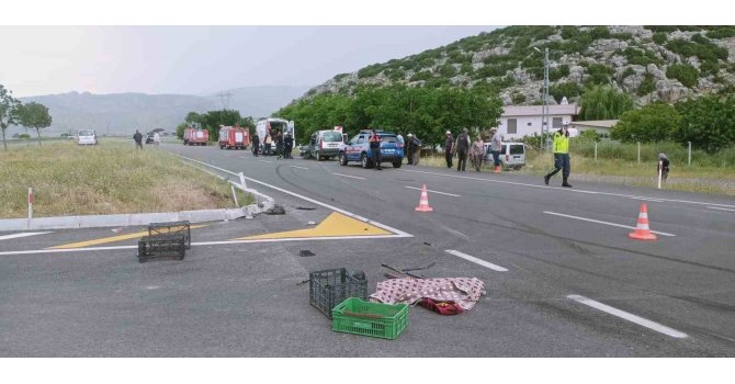 Antalya’da trafik kazası: 1 ölü, 3 yaralı