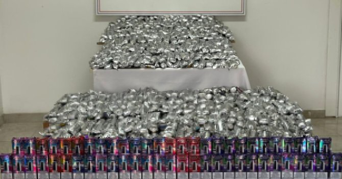 Antalya’da yol yardım çekicisinde 5 bin kaçak elektronik sigara ele geçirildi