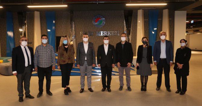 Antalya Bilim Merkezi makine mühendislerini ağırladı