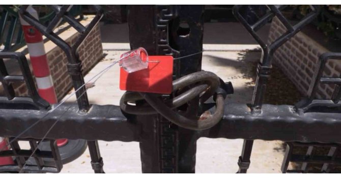 Antalya’da yangın güvenliği sebebiyle ruhsatları askıya alınan tesislerden biri mühürlendi