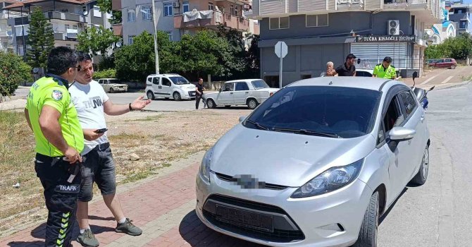 Dikkatsiz manevra kazayı beraberinde getirdi