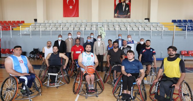 Tütüncü: “Salonumuz engelli sporcularımızın emrinde”