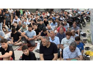 Adana’da Kurban Bayramı namazı kılındı