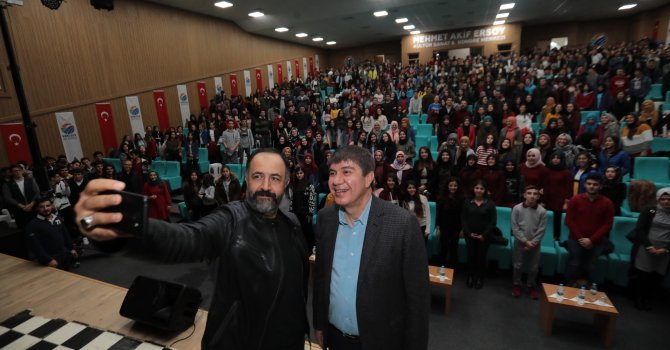 Türel öğrencilerle buluştu