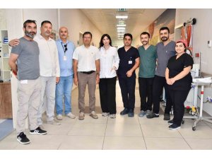 Alanya’da bayramın ilk gününde görev başındaki sağlık çalışanları unutulmadı