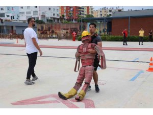 Mersin’de itfaiye eri adayları parkur sınavına hazırlanıyor