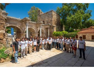 Antalya Genç İklim Liderleri’nden kıyılar için hareket