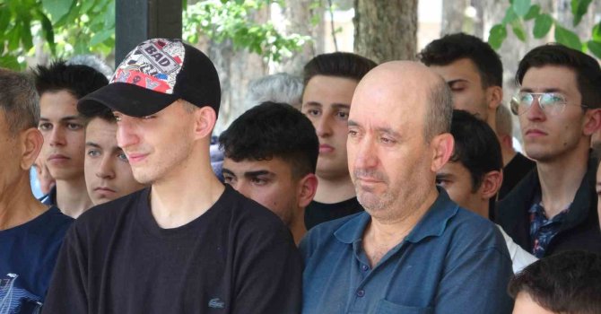 2 gencin hayatını kaybettiği motosiklet kazasından geriye yakınlarının gözyaşı kaldı
