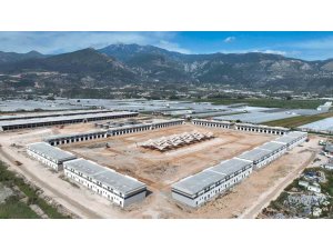 Kınık Toptancı Hal Kompleksi tamamlanıyor