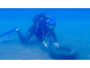 Gazipaşa’da caretta carettalar için deniz dibi temizliği yapıldı