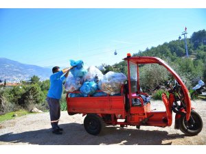Bayramda tatilciler Alanya’ya 5 bin ton atık bıraktı