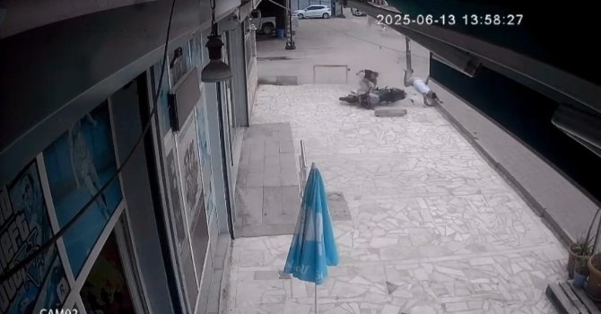 Adana’da iki ayrı kazada 2’si ağır 3 kişi yaralandı