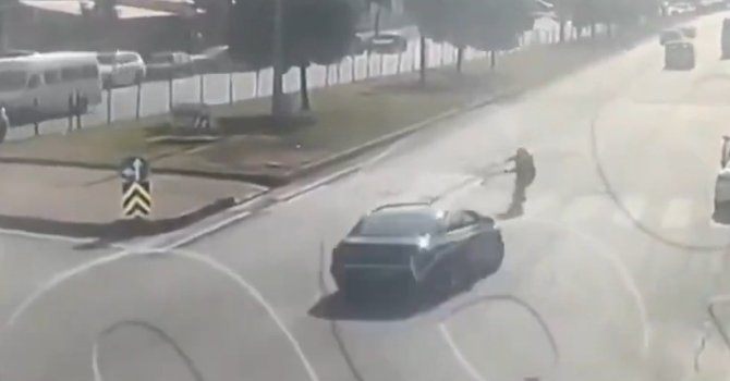 Kahramanmaraş’ta otomobil yayaya çarptı