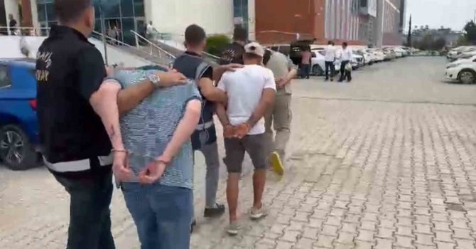 İskenderun’da aranan 3 kişi yakalandı