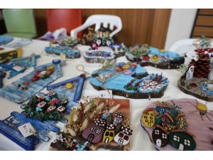 Adana’da el emeği göz nuru üretimle terapi